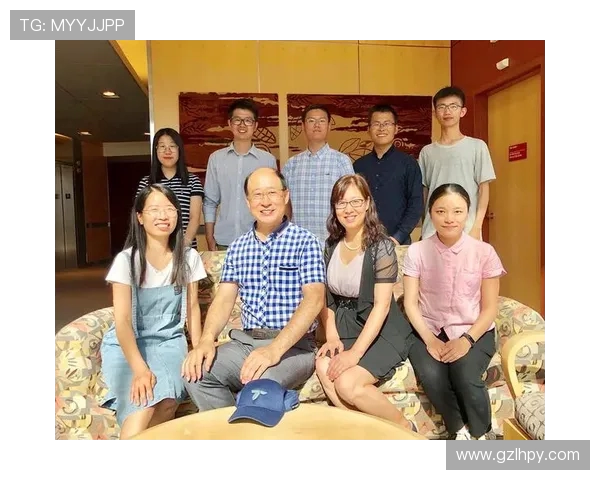 张秀英专访揭秘DOTA2成功背后的策略与团队精神