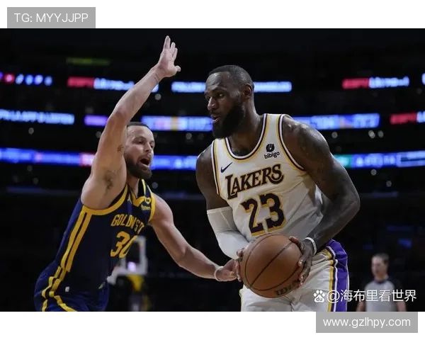 1999年湖人对决勇士的经典对抗赛回顾与分析